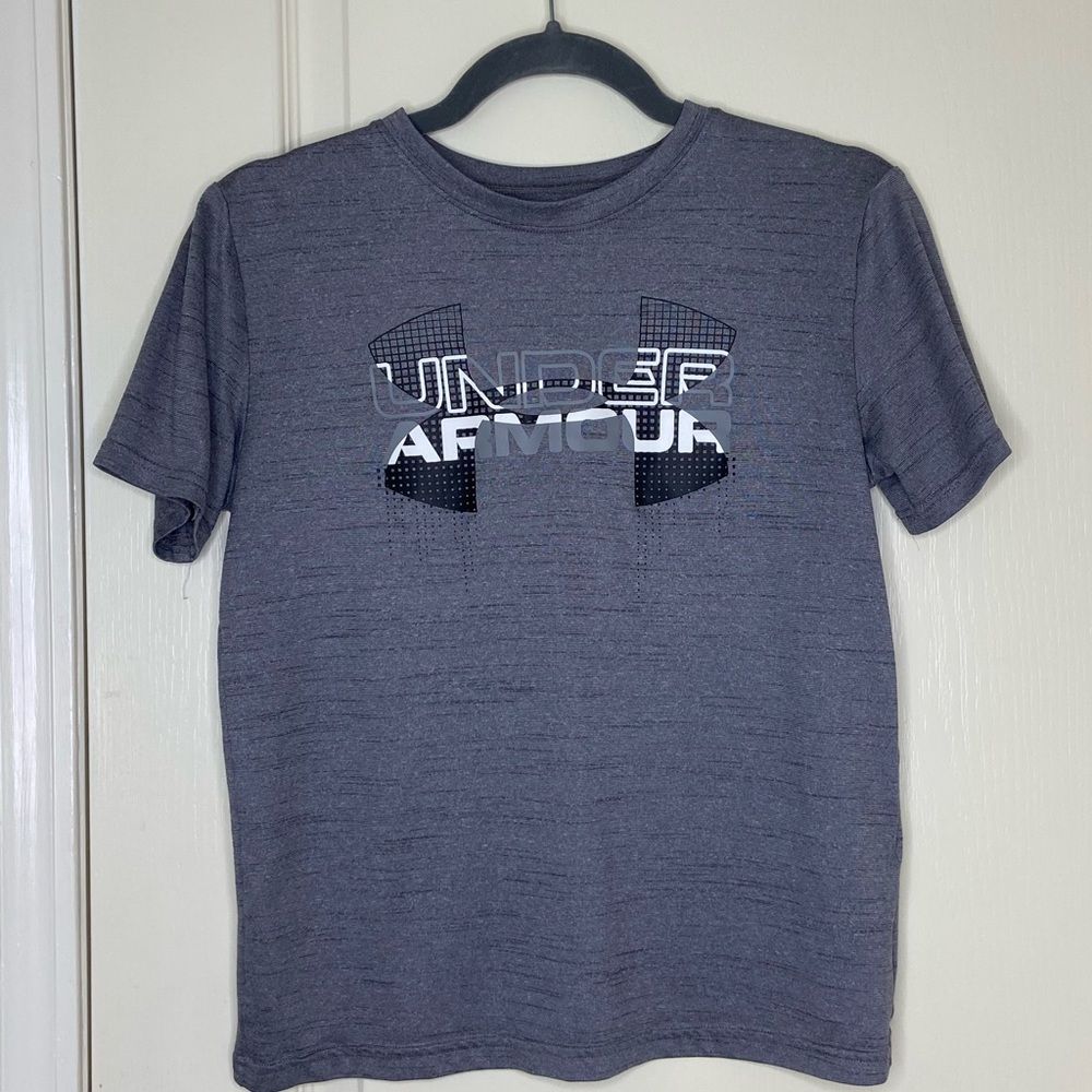 Under armor shirt